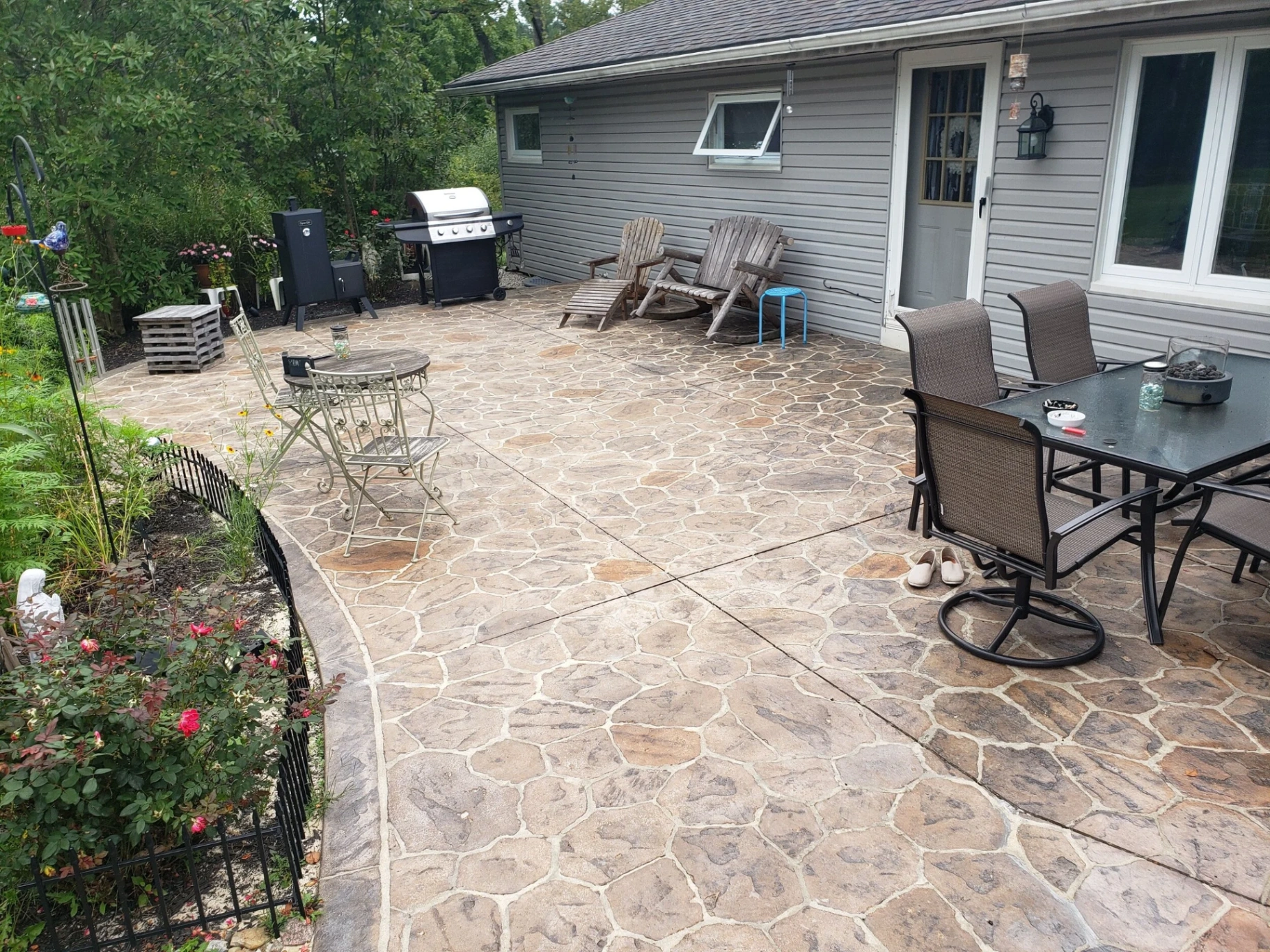 Flagstone-pattern stamped patio